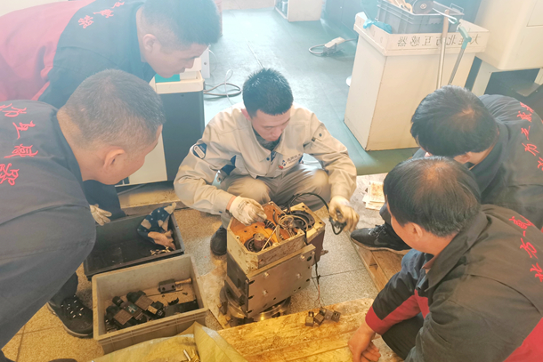 設(shè)備修復.jpg